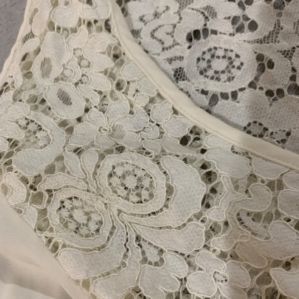 Express Blouse Lace - Picture 3 of 10